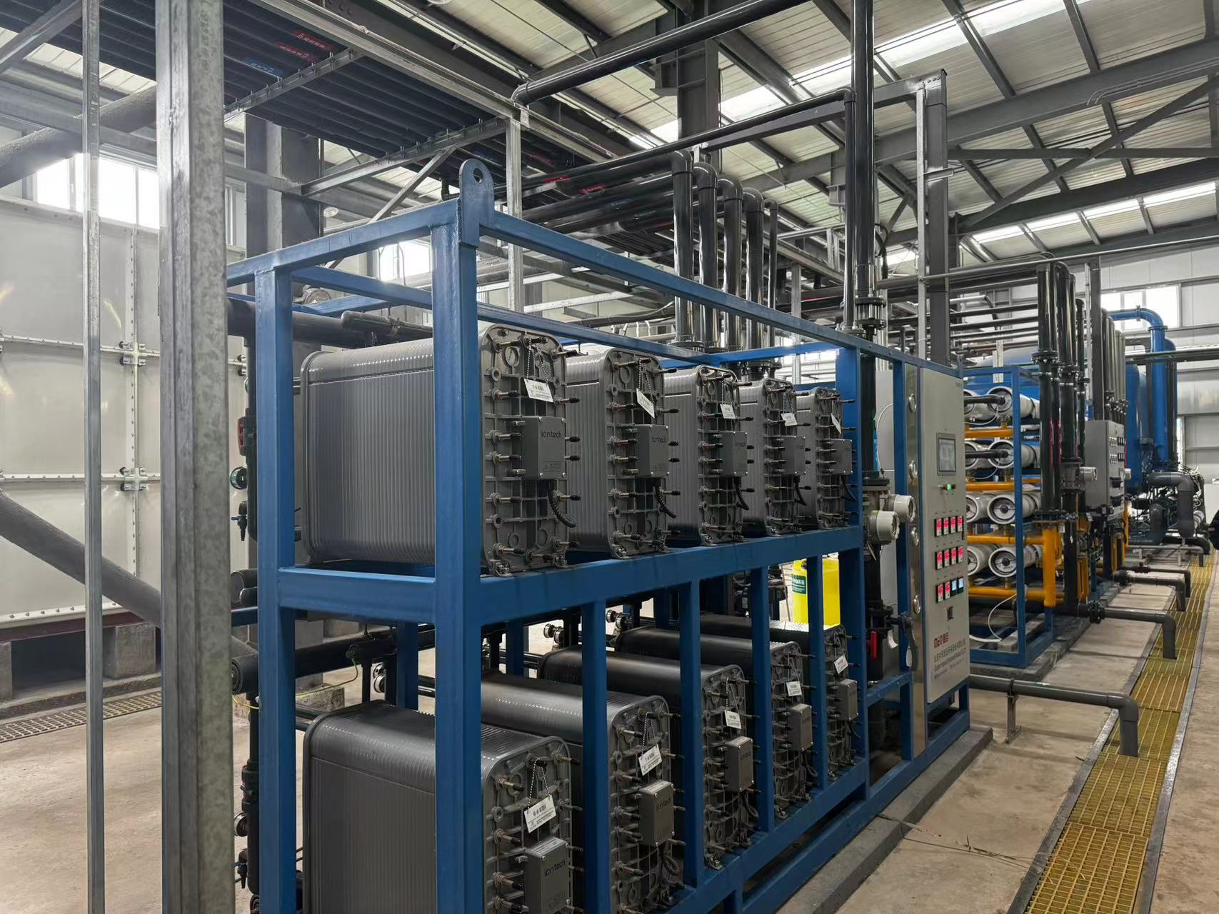 ���B͸�O��